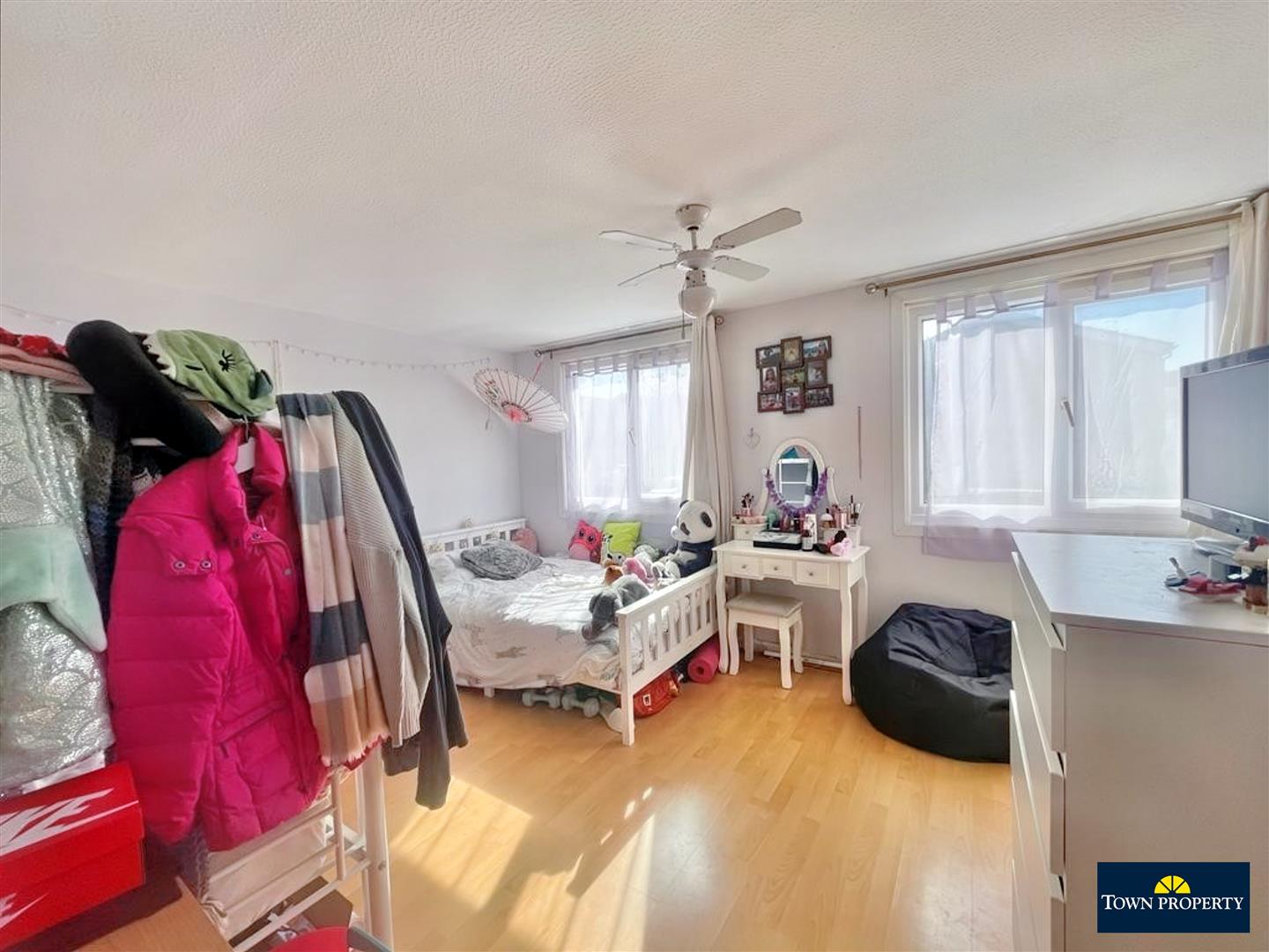 Property Details for Hawkhurst Close, Eastbourne Town Property Estate